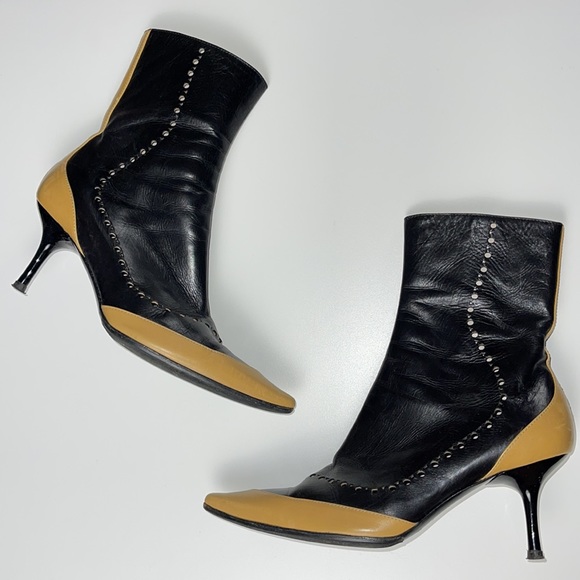 Sergio Rossi Shoes - GIVEAWAY Sergio Rossi Leather Ankle Heel Boots in Black / Tan EU 35